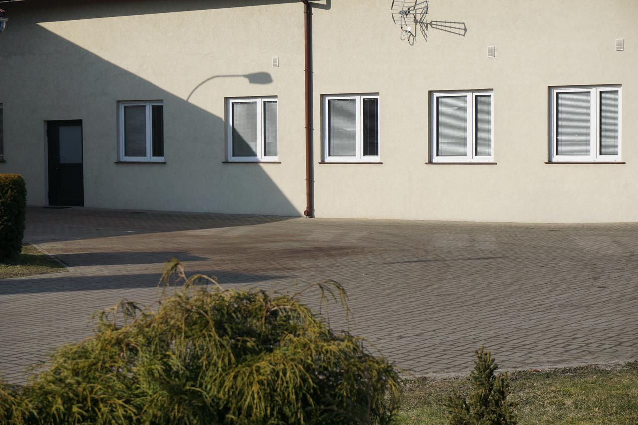 Kwatery Pracownicze Лодзь Екстер'єр фото